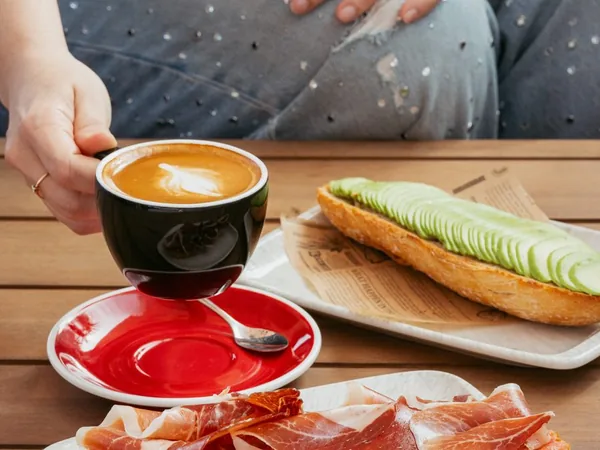 Café y bocadillo en Zielo